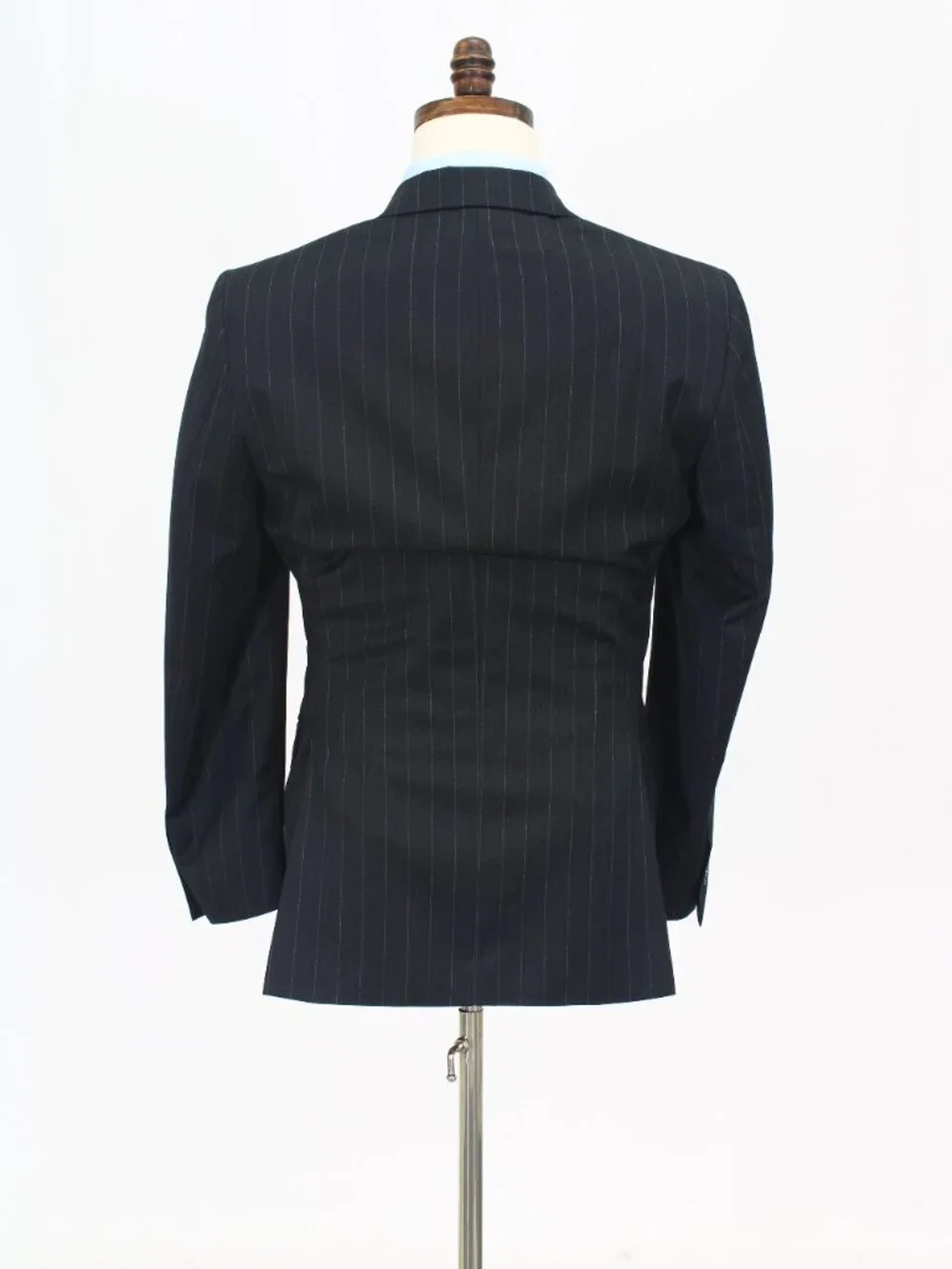 Jos. A. Bank 36R 30x31 Gray Full Suit 2-Button Stripe R934